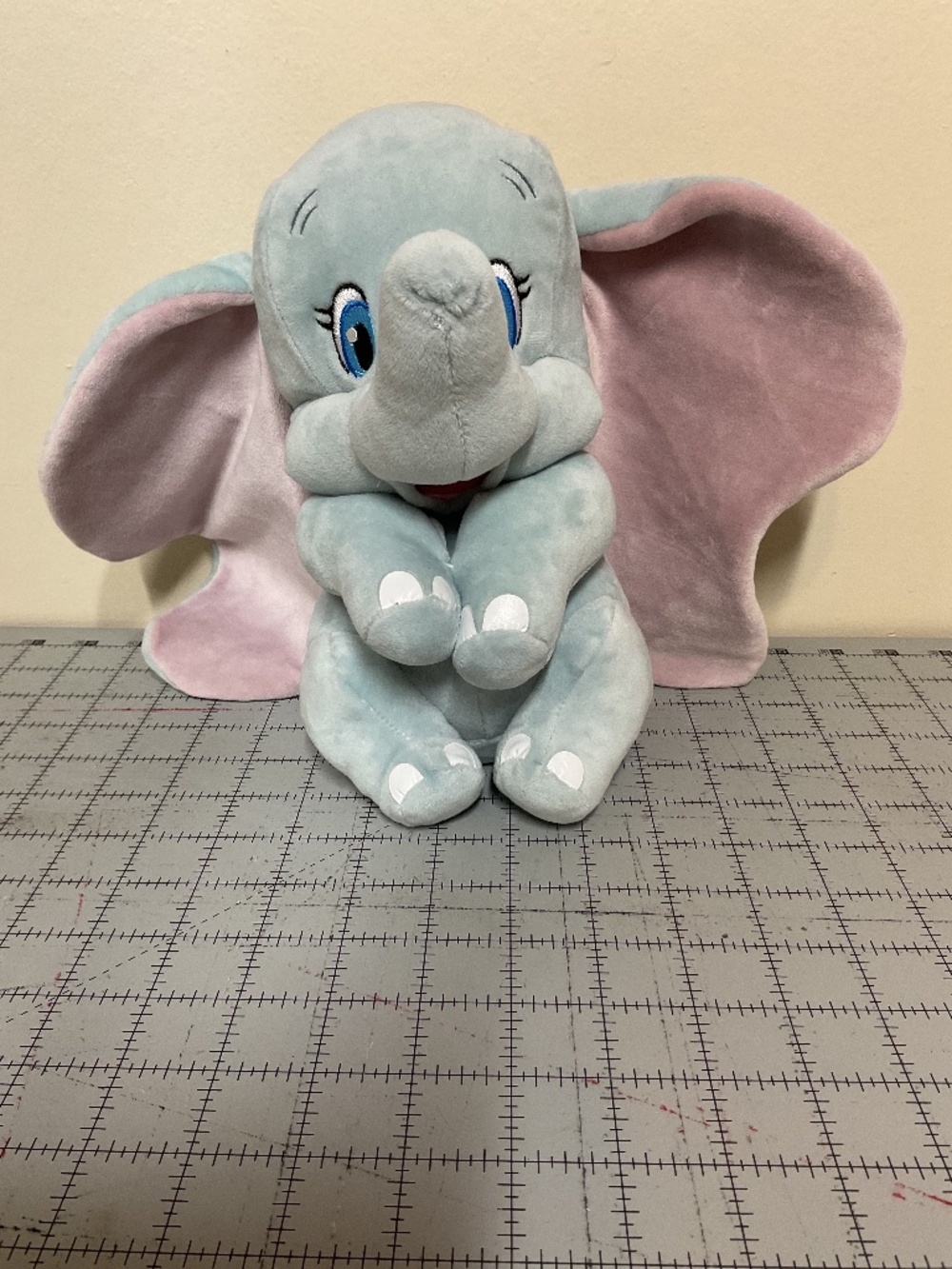 Dumbo 10” tall